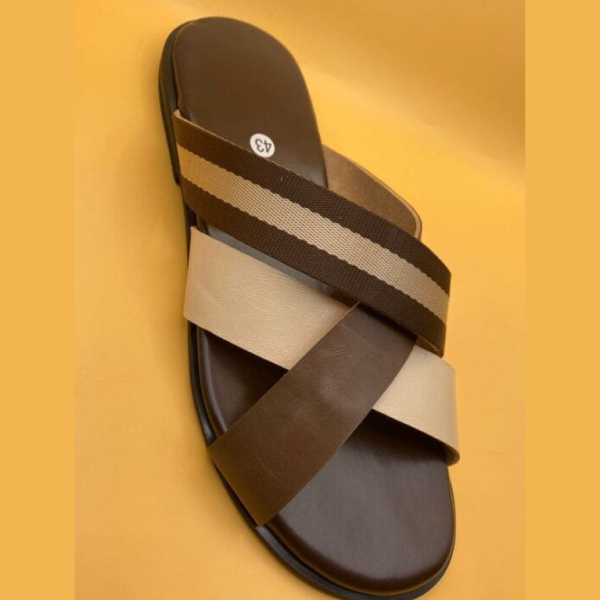 Tongs Homme à Brides Croisées